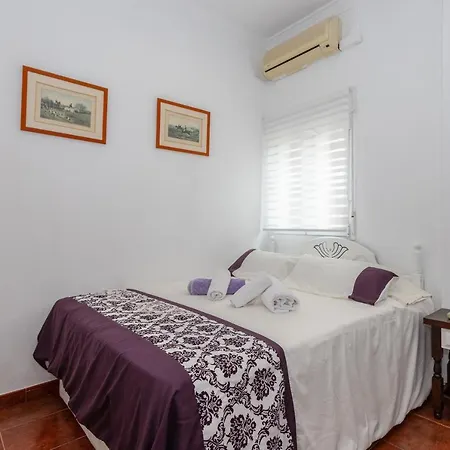 Vivienda En Calle La Luna *